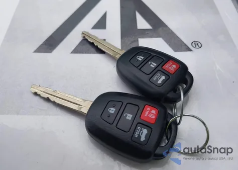 2017 Toyota Corolla Le from USA, damaged, VIN 5YFBURHE0HP724807